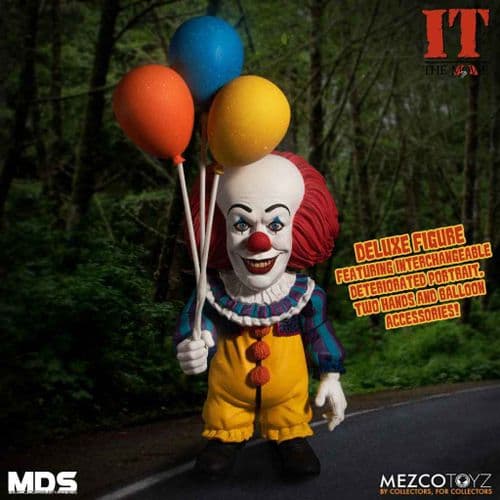 IT MEZCO DESIGNER SERIES DELUXE STYLIZED 1990 PENNYWISE ACTION FIGURE FROM MEZCO TOYZ